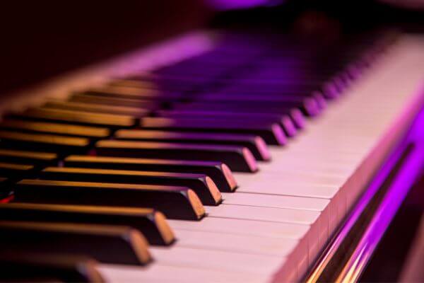 Piano Relaxante: Harmonizando Mente e Corpo Contra o Estresse e Ansiedade